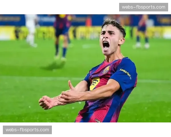 费尔明中场覆盖面积广阔 巴萨攻防衔接环节贡献突出 费尔明中场覆盖面积广阔 巴萨攻防衔接环节贡献突出